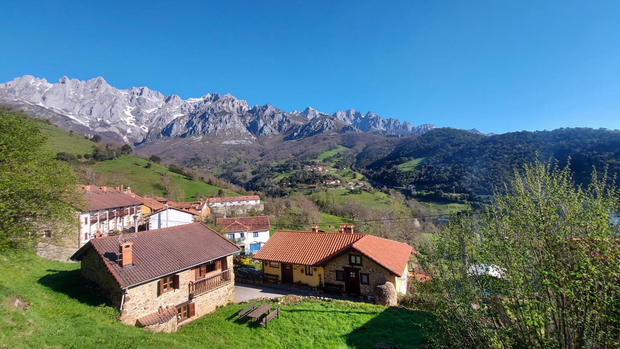 Apartamentos Rurales Los Picos De Redo Camaleño Buitenkant foto