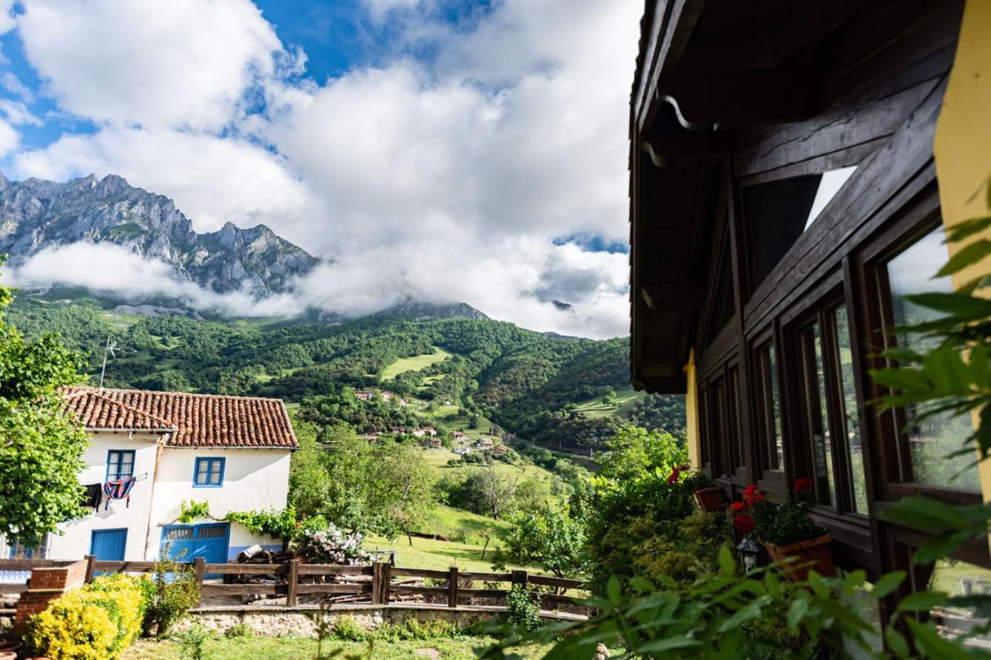 Apartamentos Rurales Los Picos De Redo Camaleño Buitenkant foto