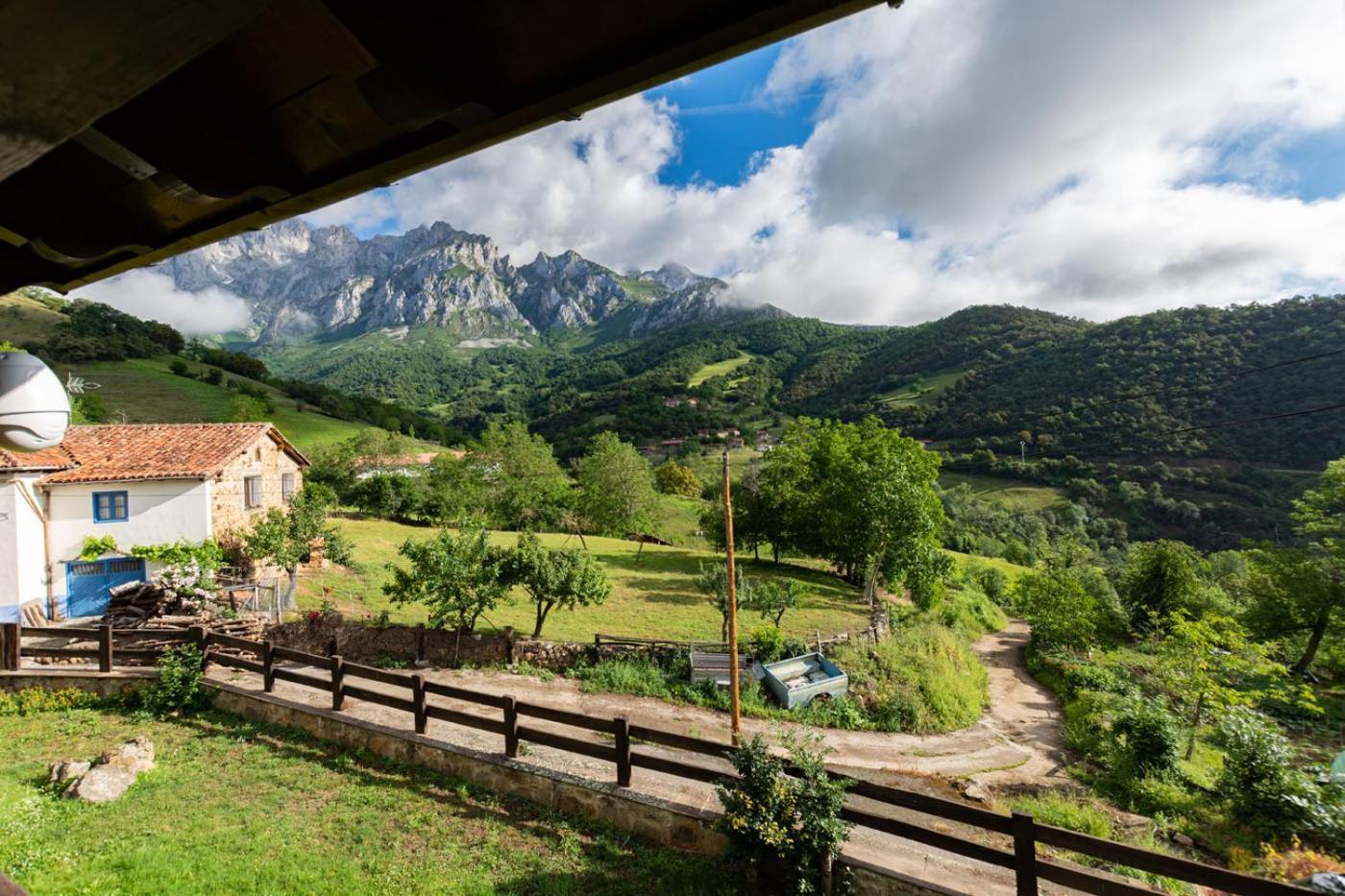 Apartamentos Rurales Los Picos De Redo Camaleño Buitenkant foto